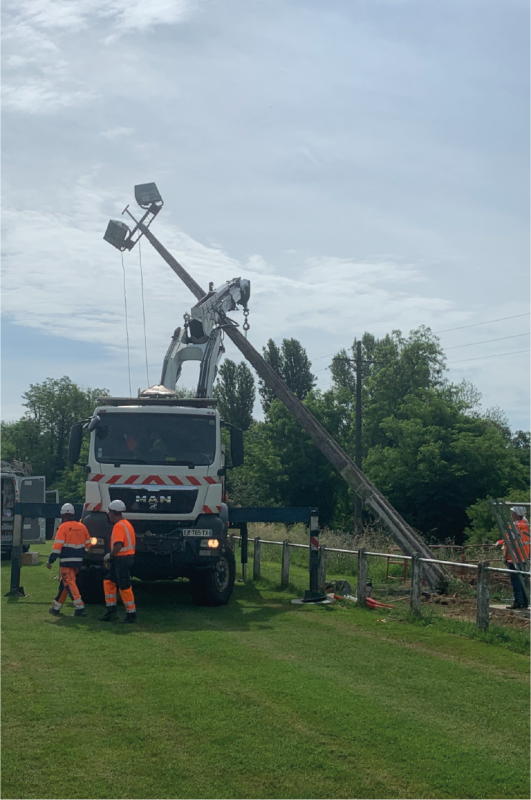 Photos - Travaux eclairage stade Creysse_5